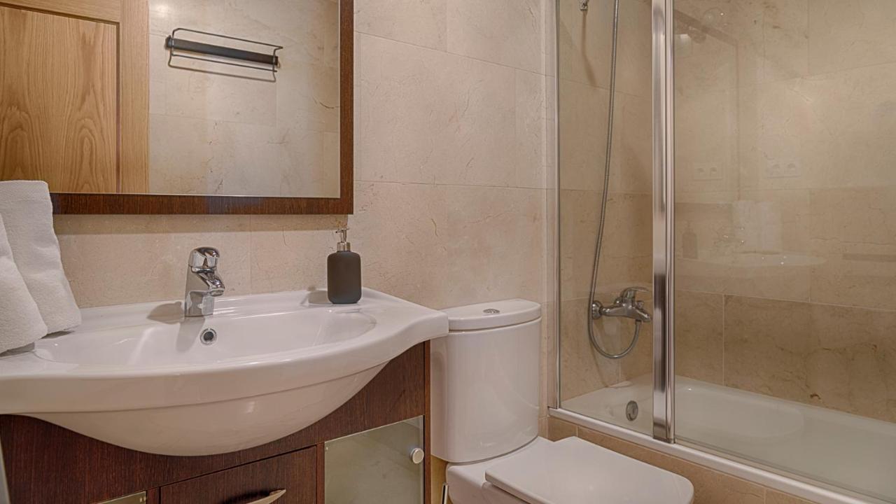 Saplan Real Estate Saubaga Apartment Босост Екстериор снимка