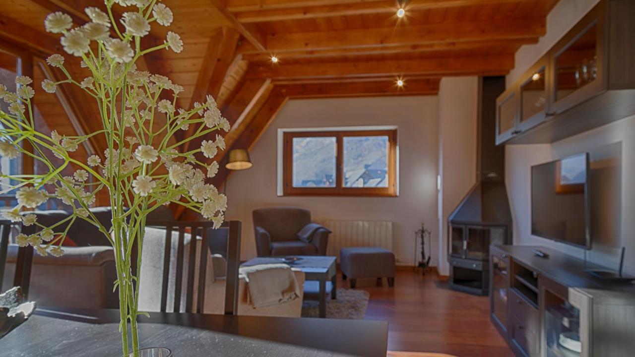 Saplan Real Estate Saubaga Apartment Босост Екстериор снимка